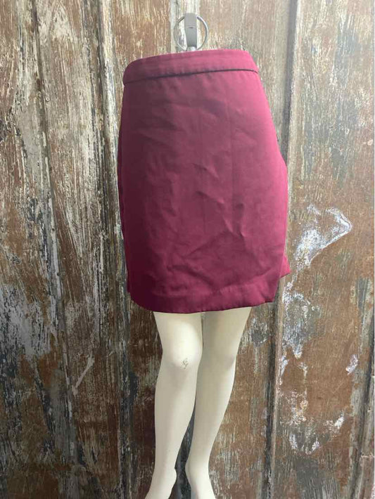 Banana Republic Size 8 Burgandy Skirt