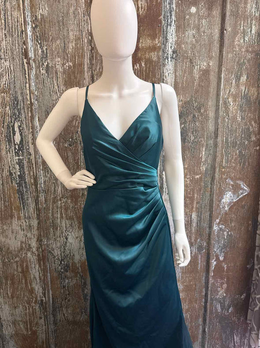Galina Signature Size 8 Green Evening Dress