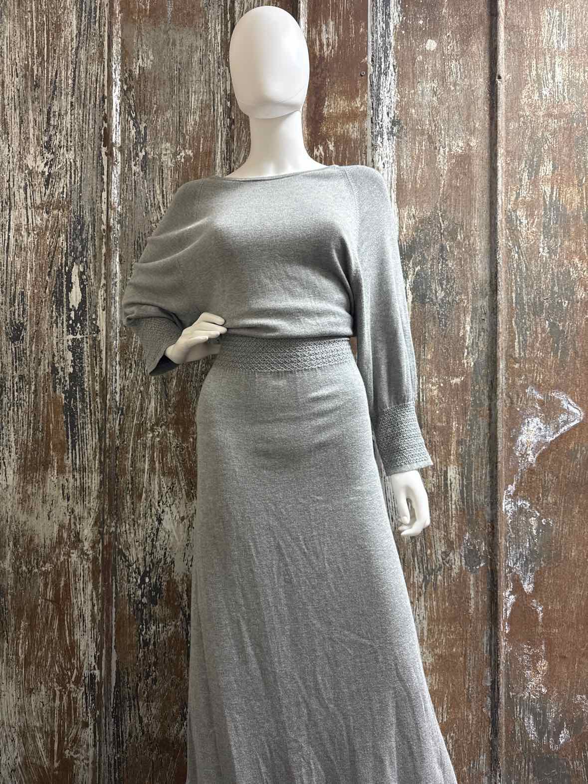 Ann Taylor Size Large Gray Sweater Dress