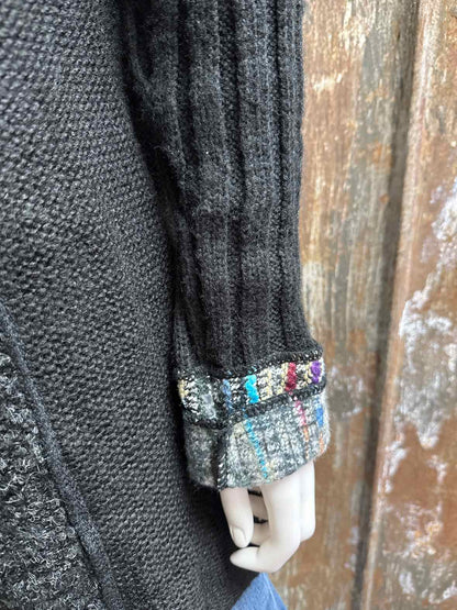 Kamana Size Large Black Sweater