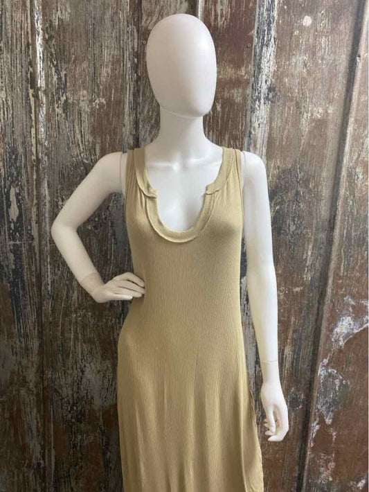LNA Size 1X Tan Dress