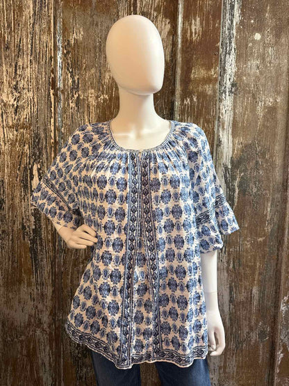 Max Studio Size 1X Blue Print tops