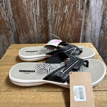 Clark's 8 Black Flipflops