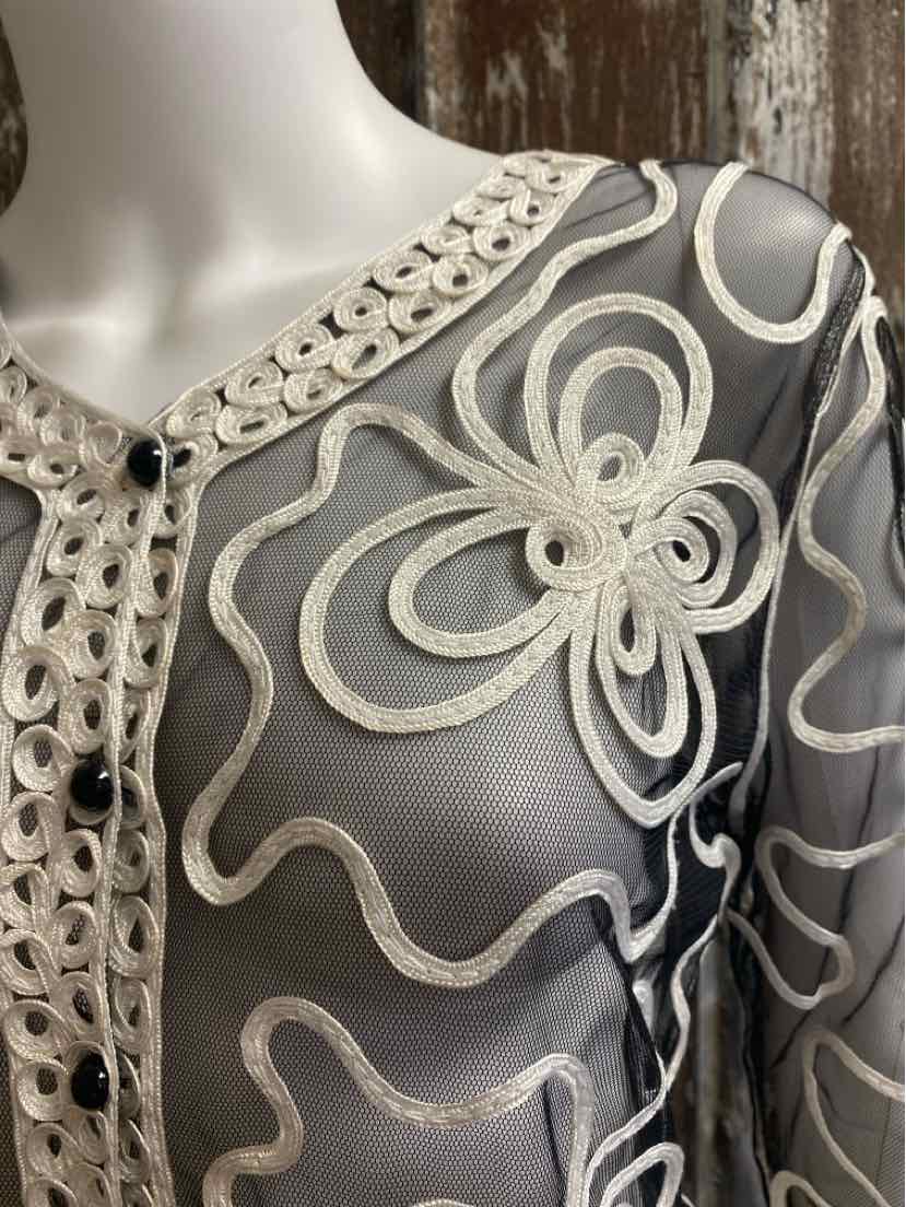 Maggie Size Medium Black & Cream Cardigan