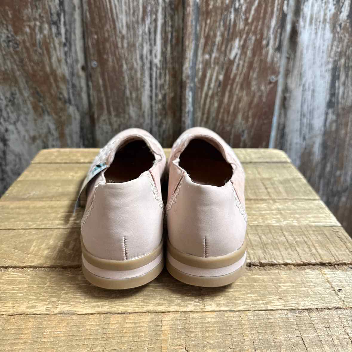 Earth Origins 7.5 Blush Shoes