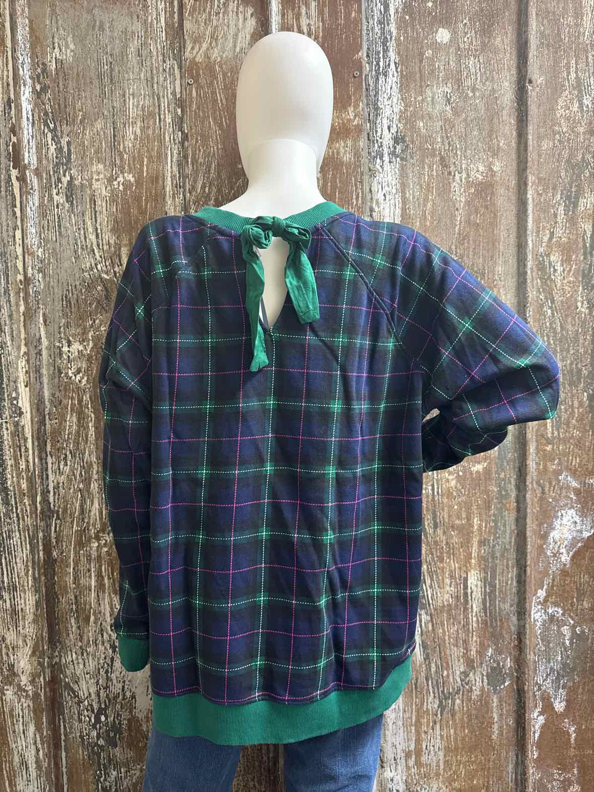 Crown & Ivy Size 2X Navy/Green Plaid Sweatshirt
