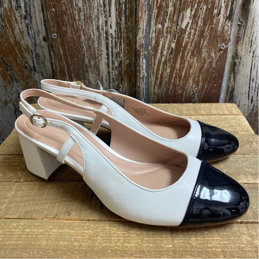 Kelly & Katie 8 White & Black Shoes