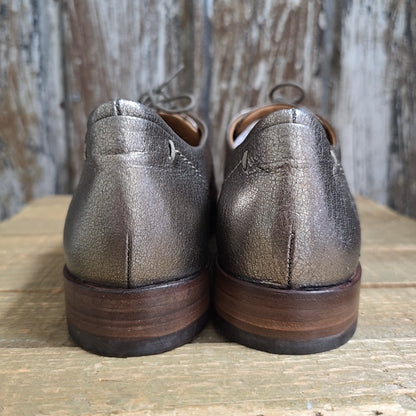 Frye 8 Gold Shoes