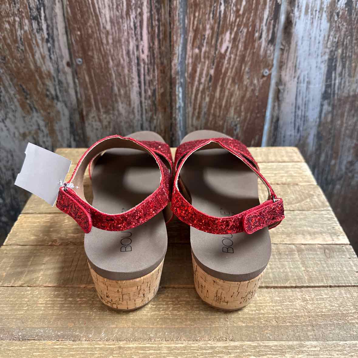 Botique by Corkys 9 Red Sandals