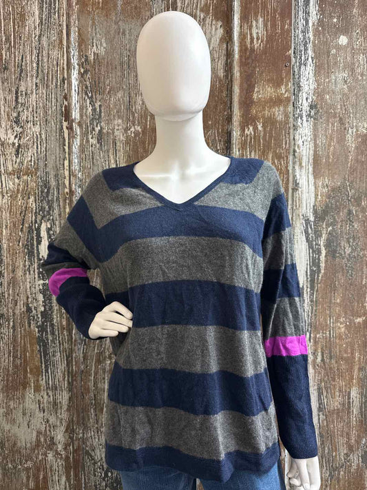 Lisa Todd Size 1X Navy stripe Sweater