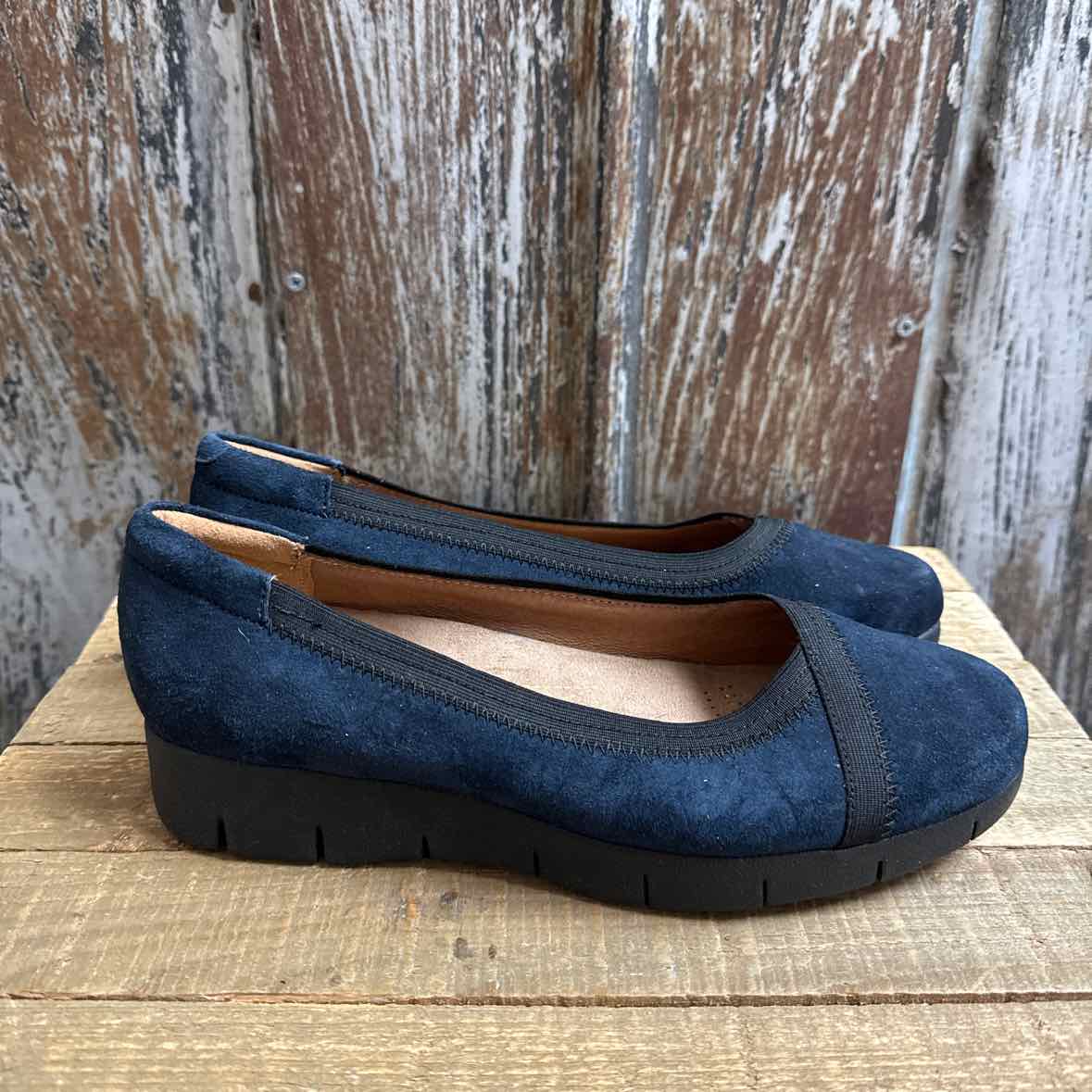 Clark's 7.5W Navy Shoes