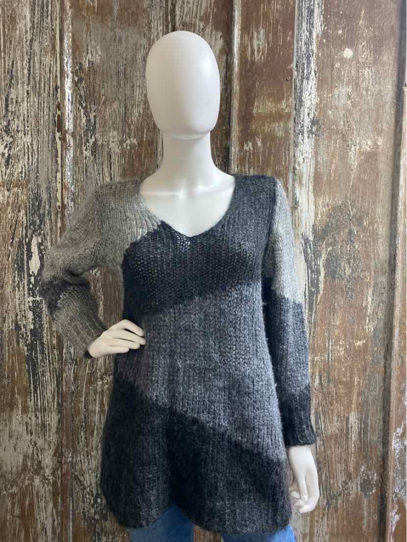 Eileen Fisher Size small Gray Sweater