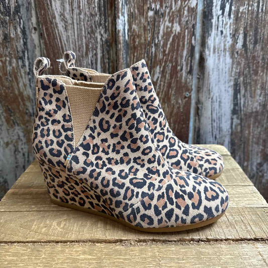 Toms 8.5 Animal Print Shoe Booties