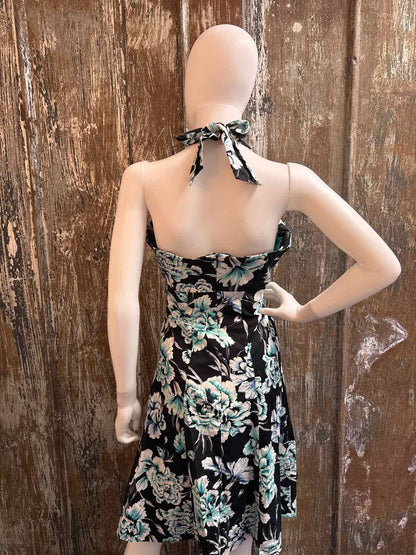 White House Black Market Size 12 (Large) Blue Floral Dress