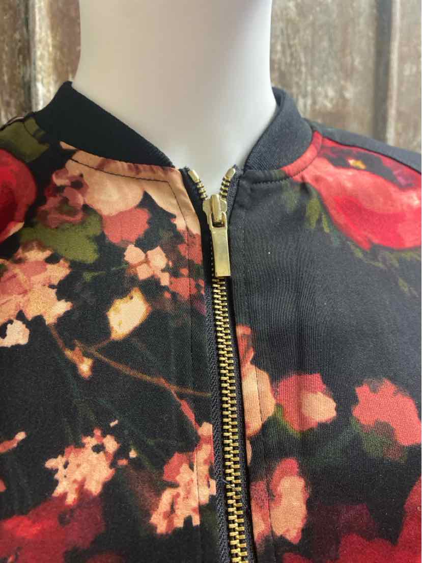 Susan Graver Size small Black & Red Floral Jacket