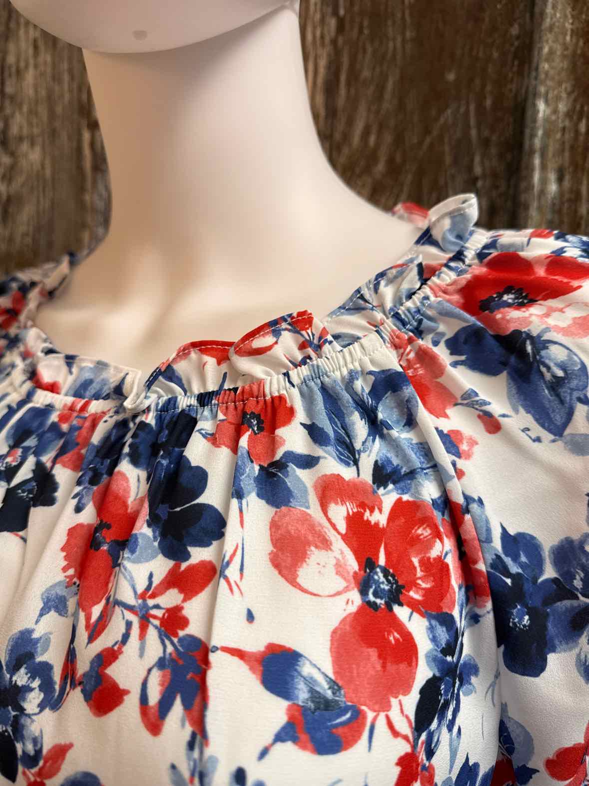Emaline Size Medium Petite Blue & Red Floral tops