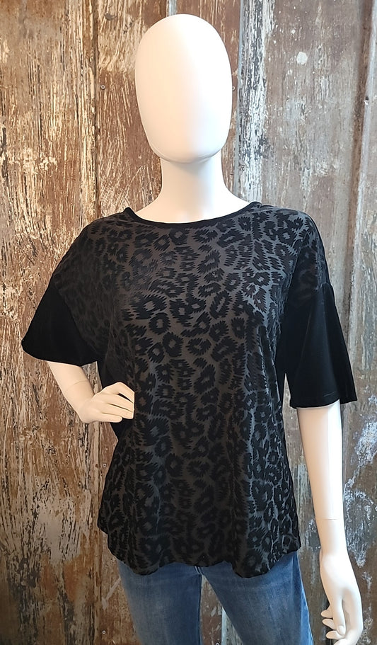 Chico's Size Large Black tops