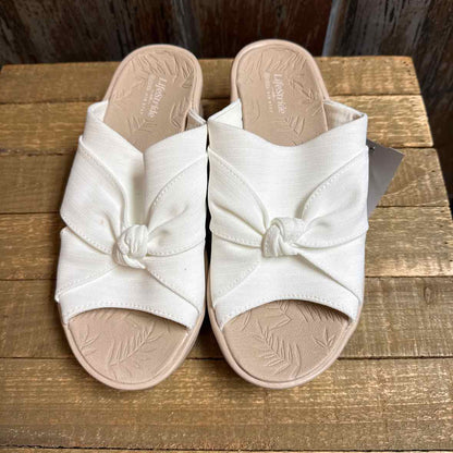 Life Stride 6 White Shoes