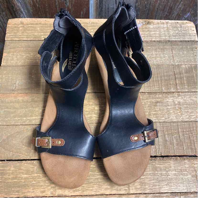 AEROSOLES 6 Black Sandals