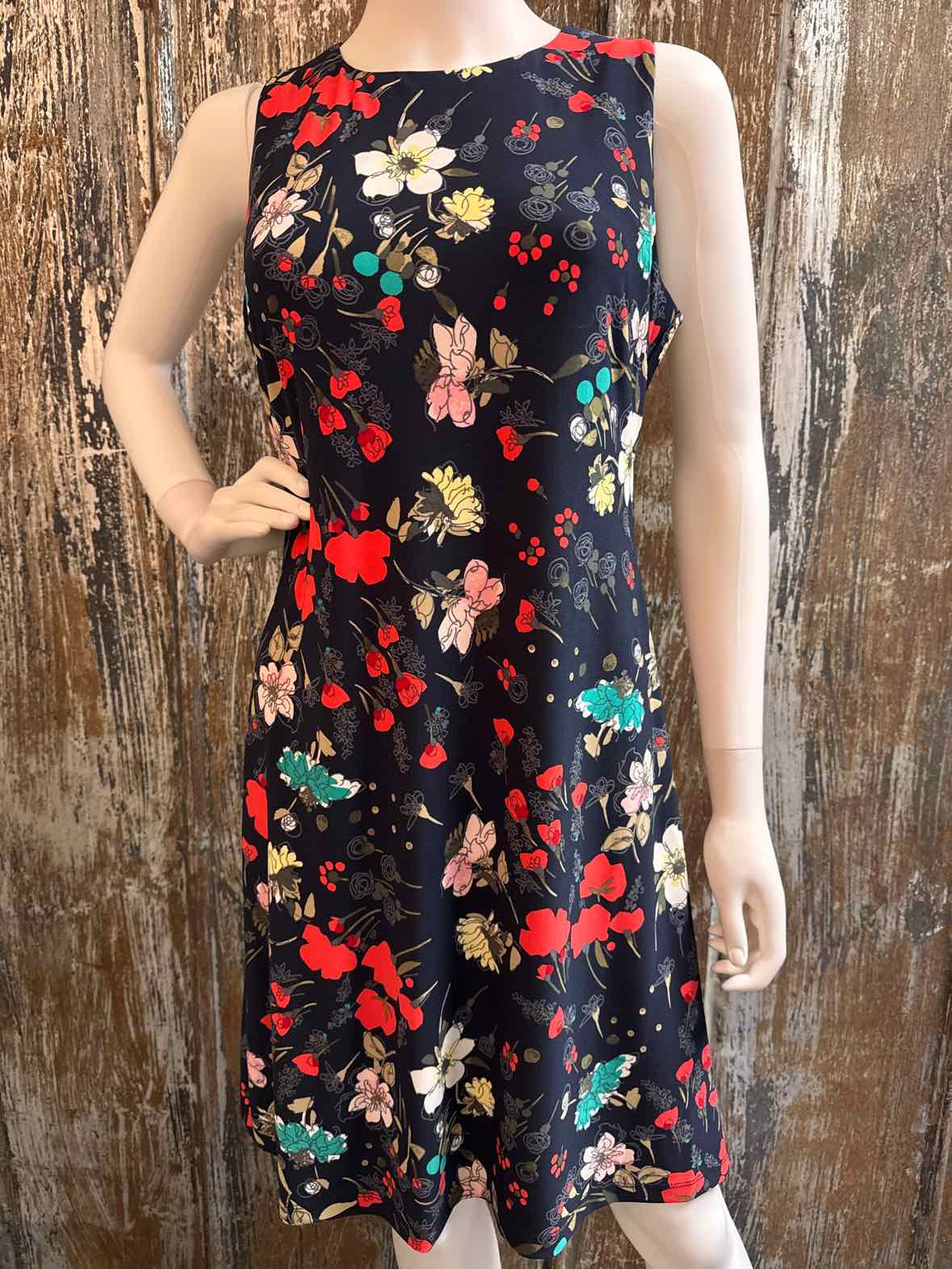 Tommy Hilfiger Size 4 (Small) Navy Floral Dress