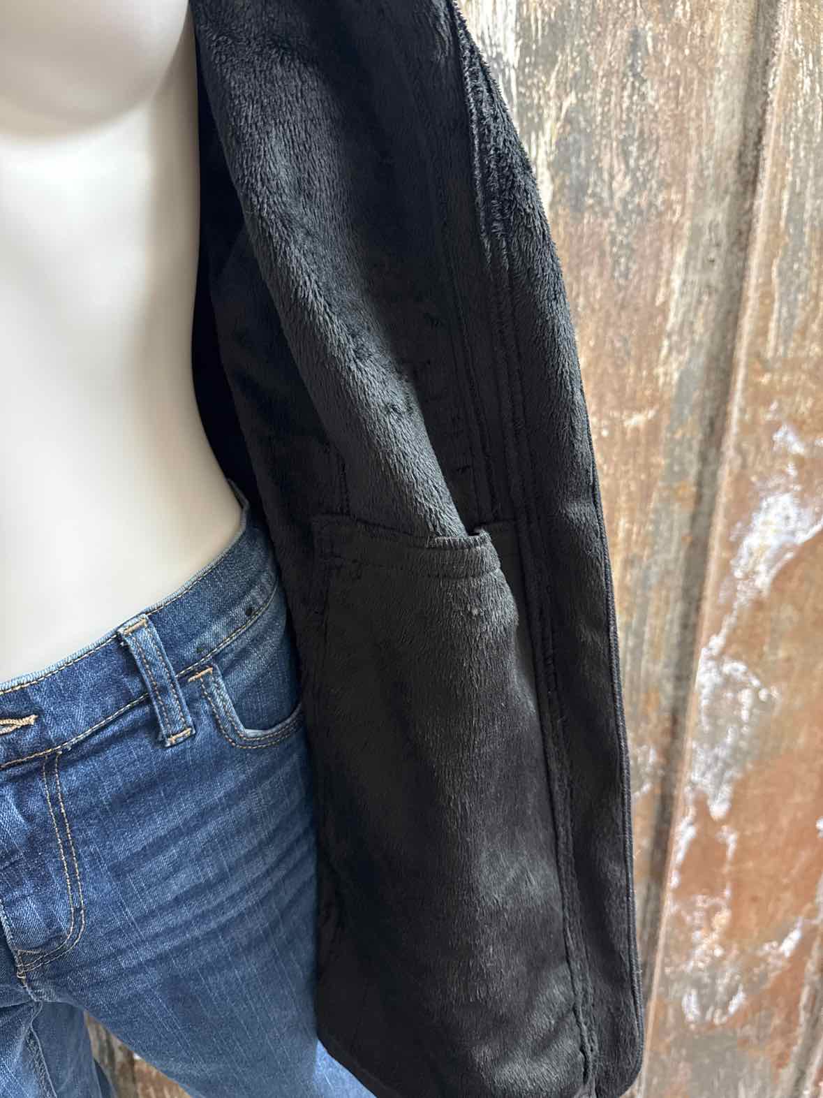 Izod Size Medium Black Jacket (Outdoor)